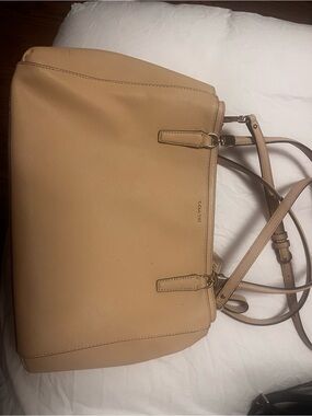 Coach Beige Leather Shoulder Carryall with Crossbody Strap